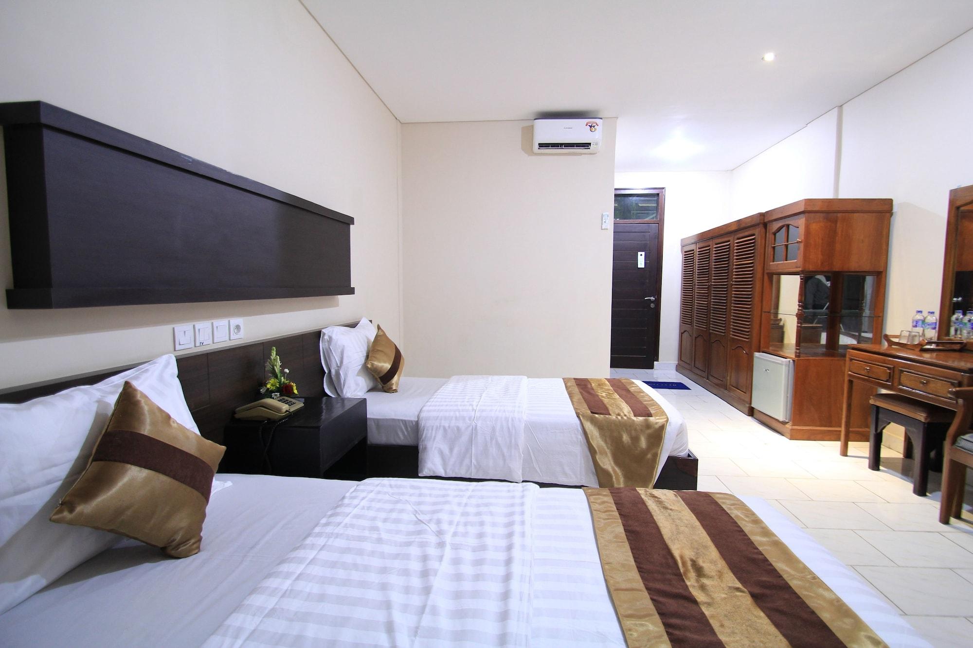Bakung Beach Resort Kuta Lombok Exterior foto