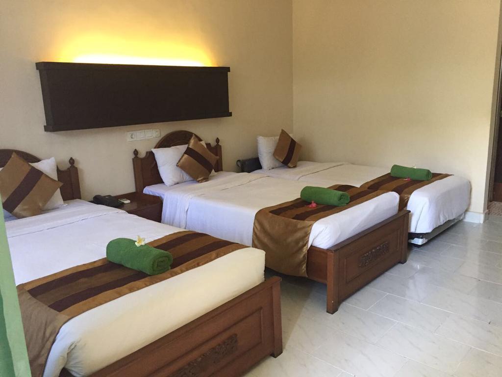 Bakung Beach Resort Kuta Lombok Exterior foto