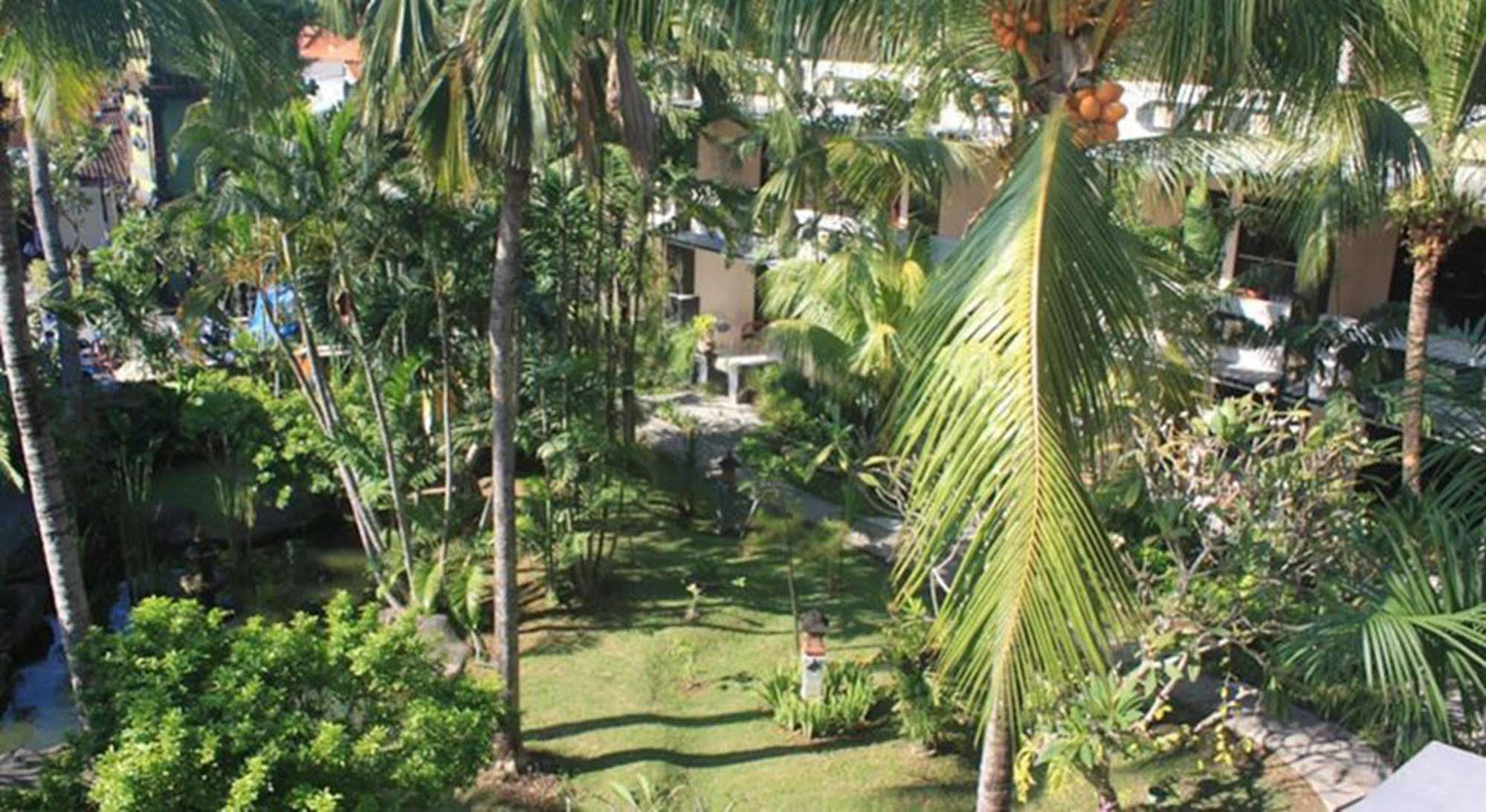 Bakung Beach Resort Kuta Lombok Exterior foto